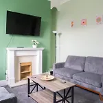 The Woodrouffee Retreat *