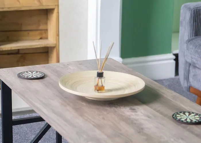 بيت للعطل The Woodrouffee Retreat *